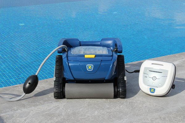 Robot nettoyeur sans fil pour piscine : la solution pratique et efficace